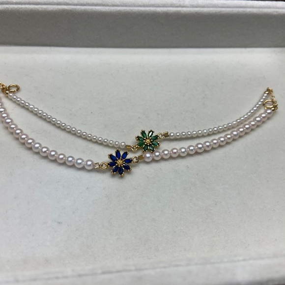 Genuine Freshwater Pearls With Blue Daisy Flower Bracelet - Picture 3 of 3